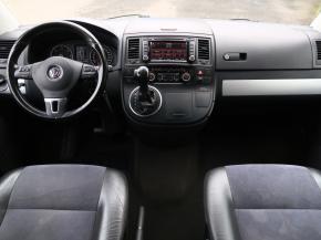 Volkswagen Multivan  2.0 TDI 