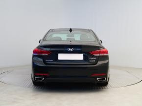 Hyundai Genesis  3.8 V6 4x4 