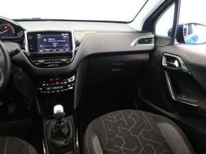 Peugeot 2008  1.2 PureTech 