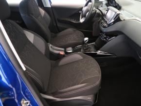 Peugeot 2008  1.2 PureTech 