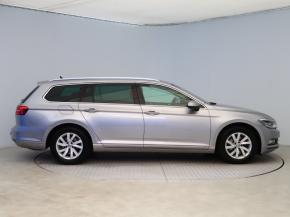 Volkswagen Passat  1.5 TSI 