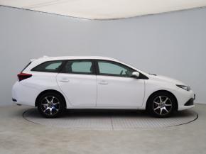 Toyota Auris  1.4 D-4D Active 