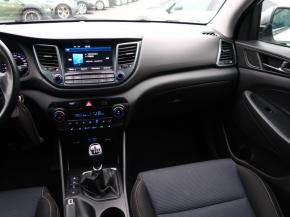 Hyundai Tucson  1.7 CRDi 