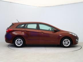 Hyundai i30  1.6 MPI 