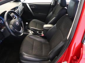 Toyota Auris  1.6 Valvematic 