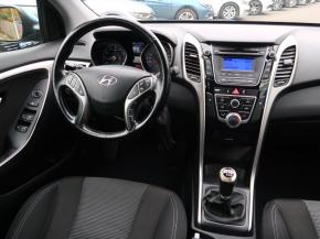 Hyundai i30  1.6 MPI 