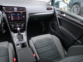 Volkswagen Golf  1.6 TDI 