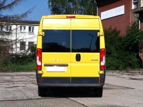 Peugeot Boxer  2.0 BlueHDi 