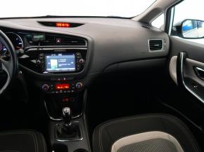 Kia Ceed  1.6 CRDi 