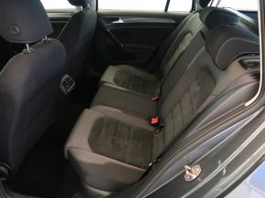 Volkswagen Golf  1.0 TSI 