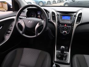 Hyundai i30  1.4 CVVT 