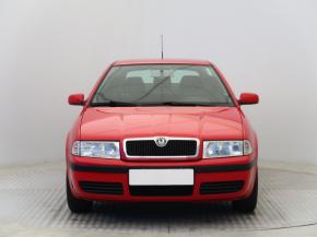 Škoda Octavia  1.6 Tour 