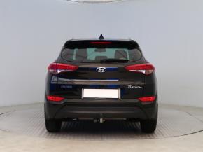 Hyundai Tucson  1.7 CRDi Trikolor 