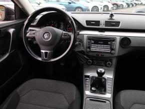 Volkswagen Passat  2.0 TSI 