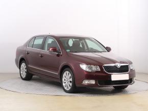 Škoda Superb  1.4 TSI Elegance 