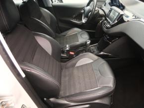 Peugeot 2008  1.2 PureTech Allure 