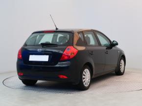 Kia Ceed  1.6 i 