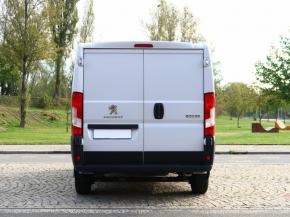 Peugeot Boxer  2.2 BlueHDi . 