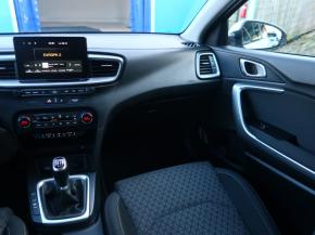 Kia Ceed  1.4 CVVT Exclusive 