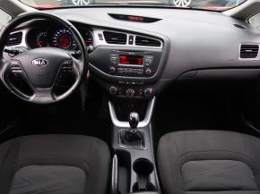 Kia Ceed  1.6 GDI 