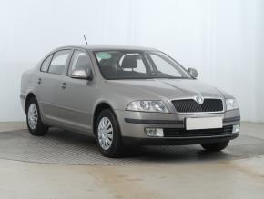 Škoda Octavia  1.6 Tour