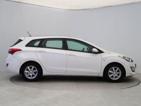 Hyundai i30  1.6 MPI 