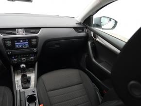 Škoda Octavia  Scout 2.0 TDI 