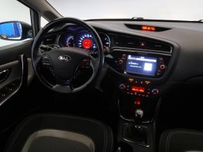 Kia Ceed  1.6 GDI 