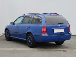 Škoda Octavia  1.6 Tour 