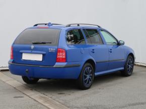 Škoda Octavia  1.6 Tour 