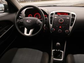 Kia Ceed  1.4 CVVT 