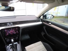 Volkswagen Passat  2.0 BiTDI Highline 