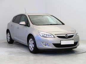 Opel  1.4 16V Enjoy