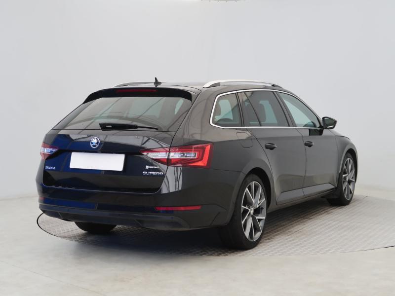 Škoda Superb  2.0 TDI Style