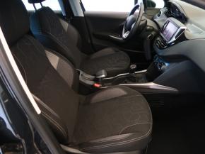 Peugeot 2008  1.2 PureTech 