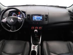 Mitsubishi Outlander  2.2 DI-D 