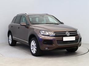 Volkswagen  3.0 TDI 