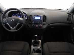 Hyundai i30  1.4 CVVT 