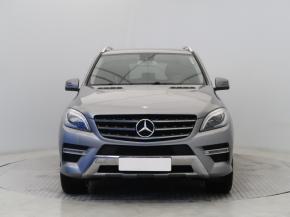 Mercedes-Benz ML  ML 350 BlueTEC Performance Package 