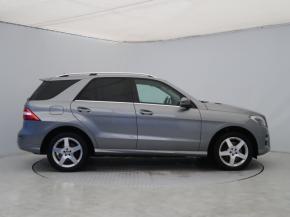 Mercedes-Benz ML  ML 350 BlueTEC Performance Package 