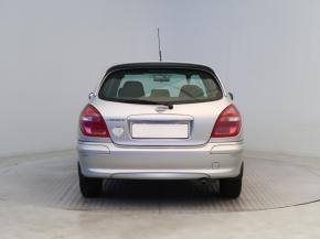 Nissan Almera  1.8 