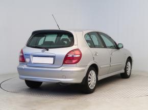 Nissan Almera  1.8 