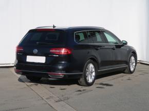 Volkswagen Passat  2.0 TDI R-Line 