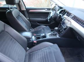 Volkswagen Passat  2.0 TDI R-Line 