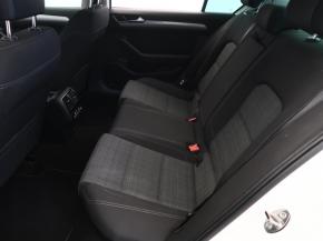 Volkswagen Passat  1.5 TSI Business 