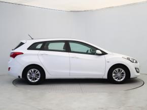 Hyundai i30  1.6 MPI 