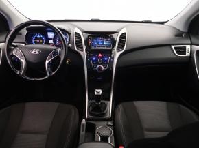 Hyundai i30  1.6 MPI 