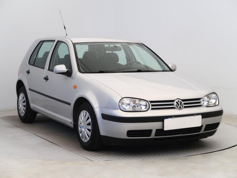 Volkswagen Golf  1.6 Basis