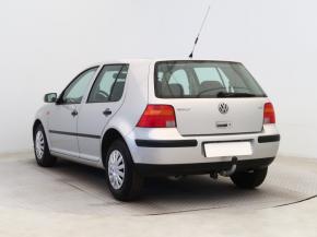 Volkswagen Golf  1.6 Basis 