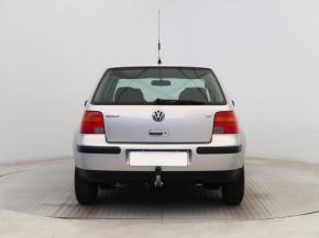 Volkswagen Golf  1.6 Basis 